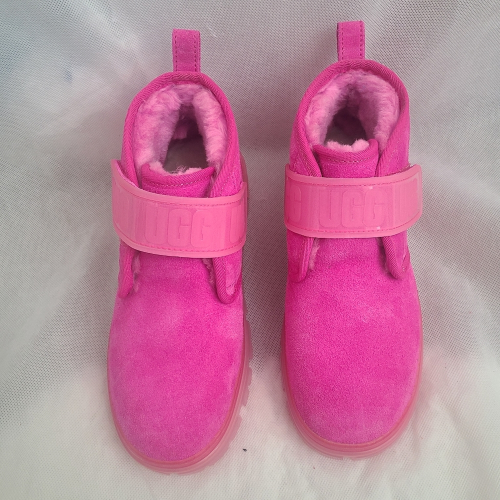SOLD!!!UGG Women's Neumel Clear Ankle Boots Size 7 - Picture 3 of 8